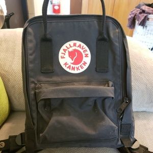 Fjallraven Kanken Mini backpack black